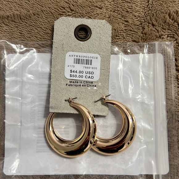 Hoop earrings - Picture 2 of 3